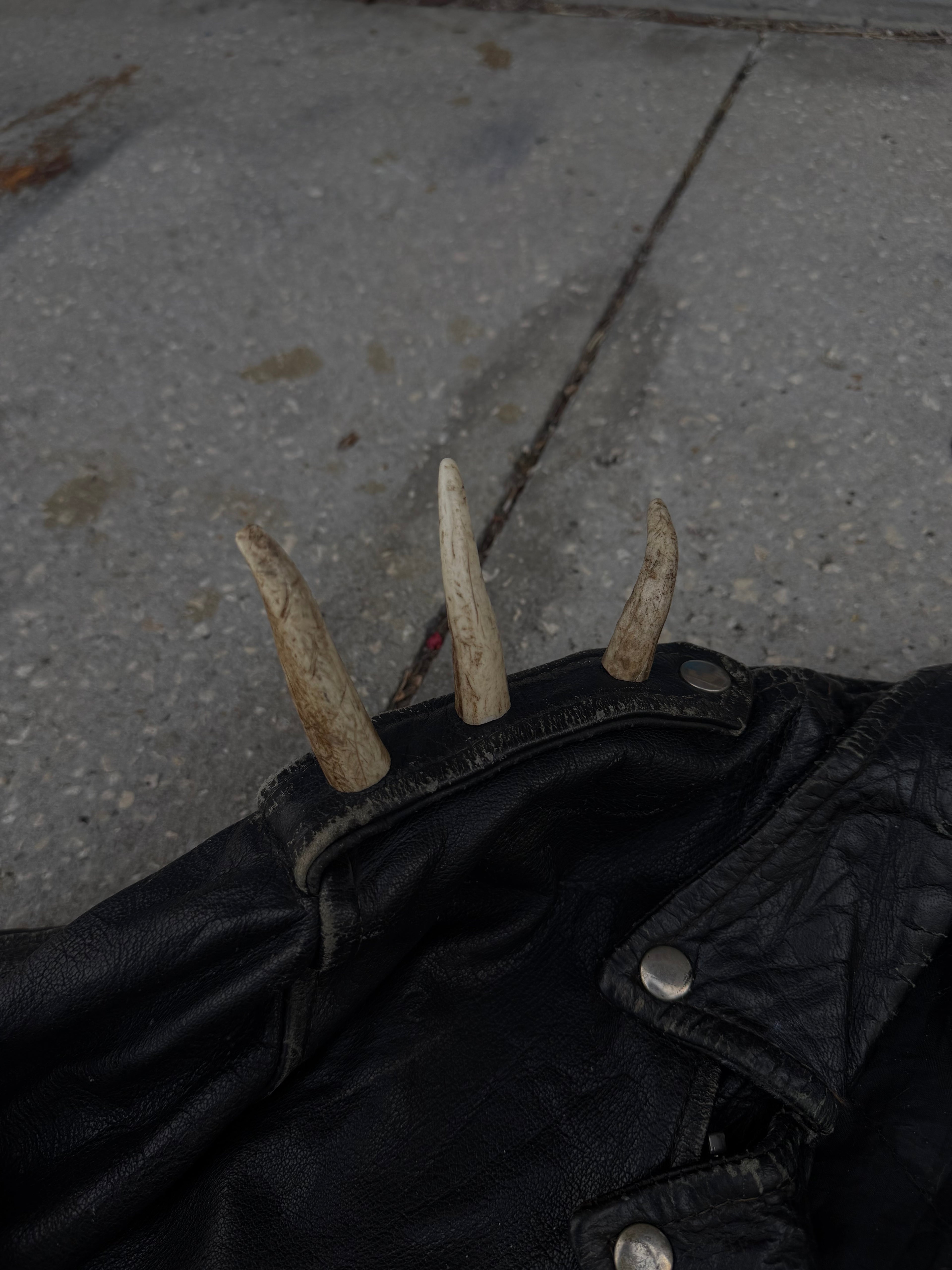 1970s-80s thrashed Leather Jacket L-XL