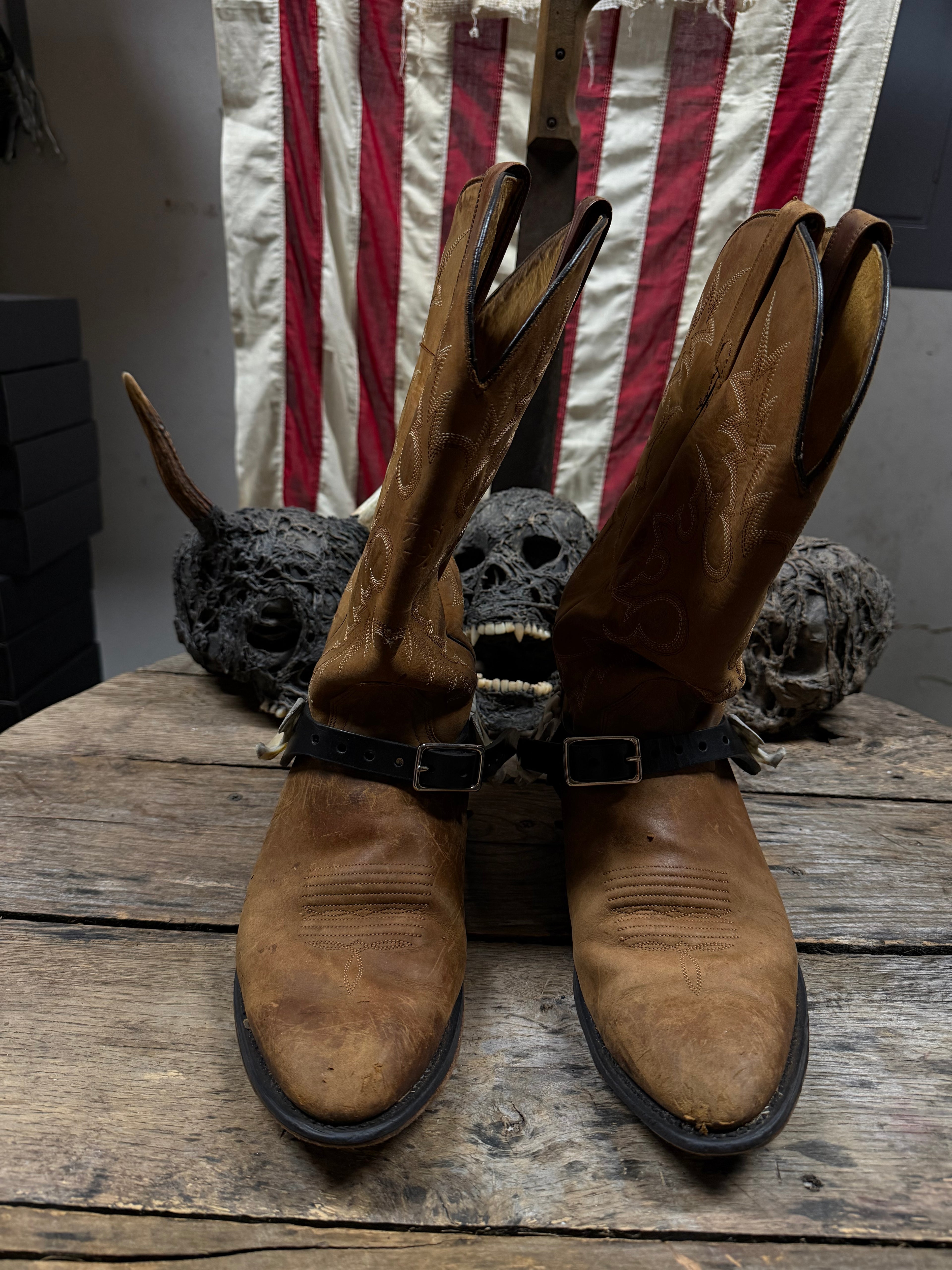 Larger Coyote Jawbone Spurs Pair
