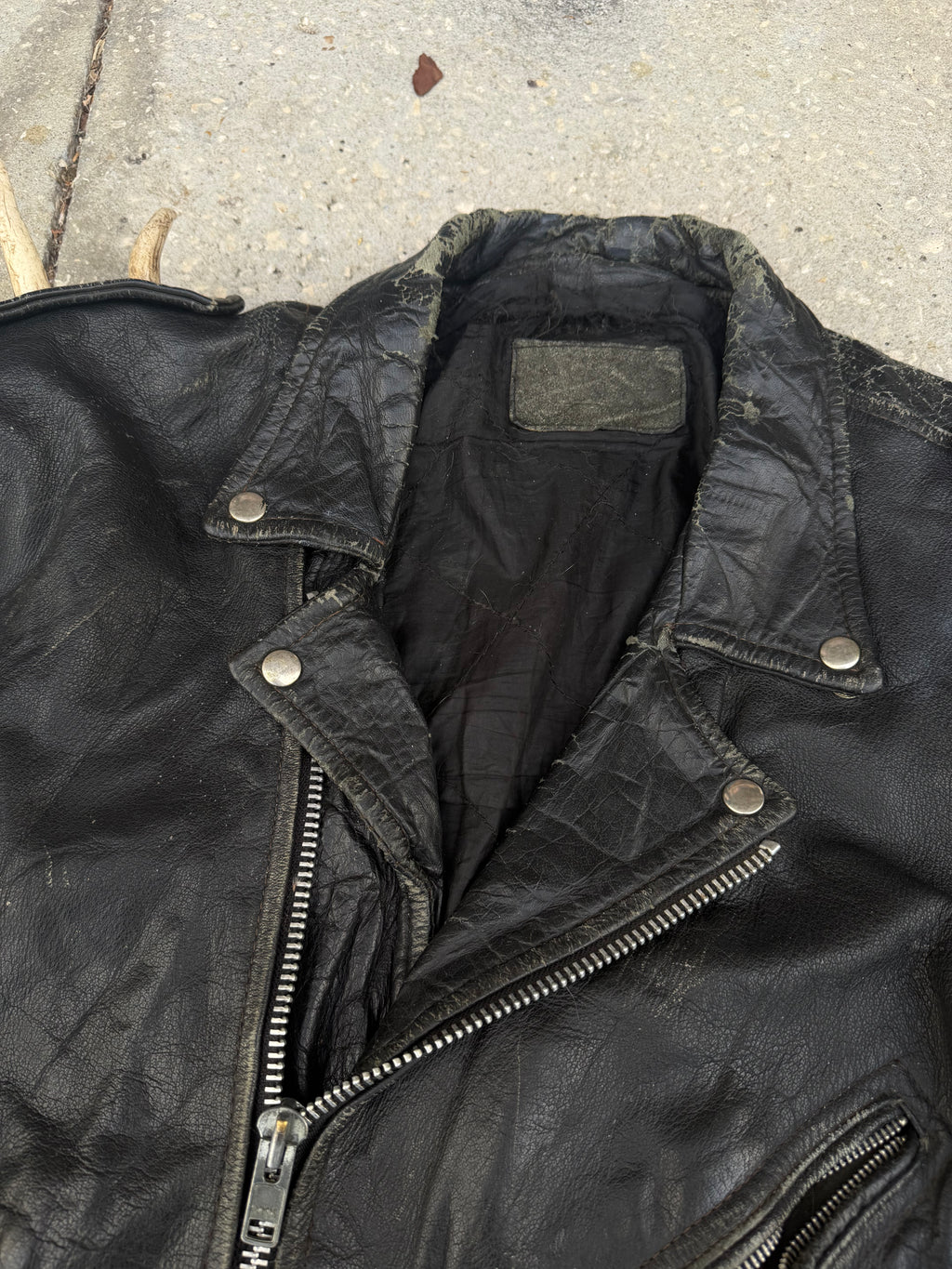 1970s-80s thrashed Leather Jacket L-XL