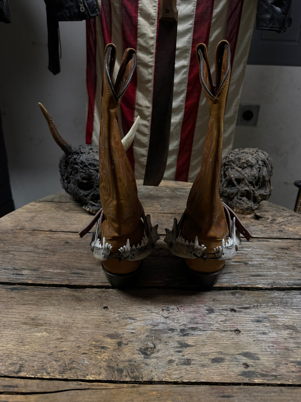 Smaller Coyote Jawbone Spurs Pair