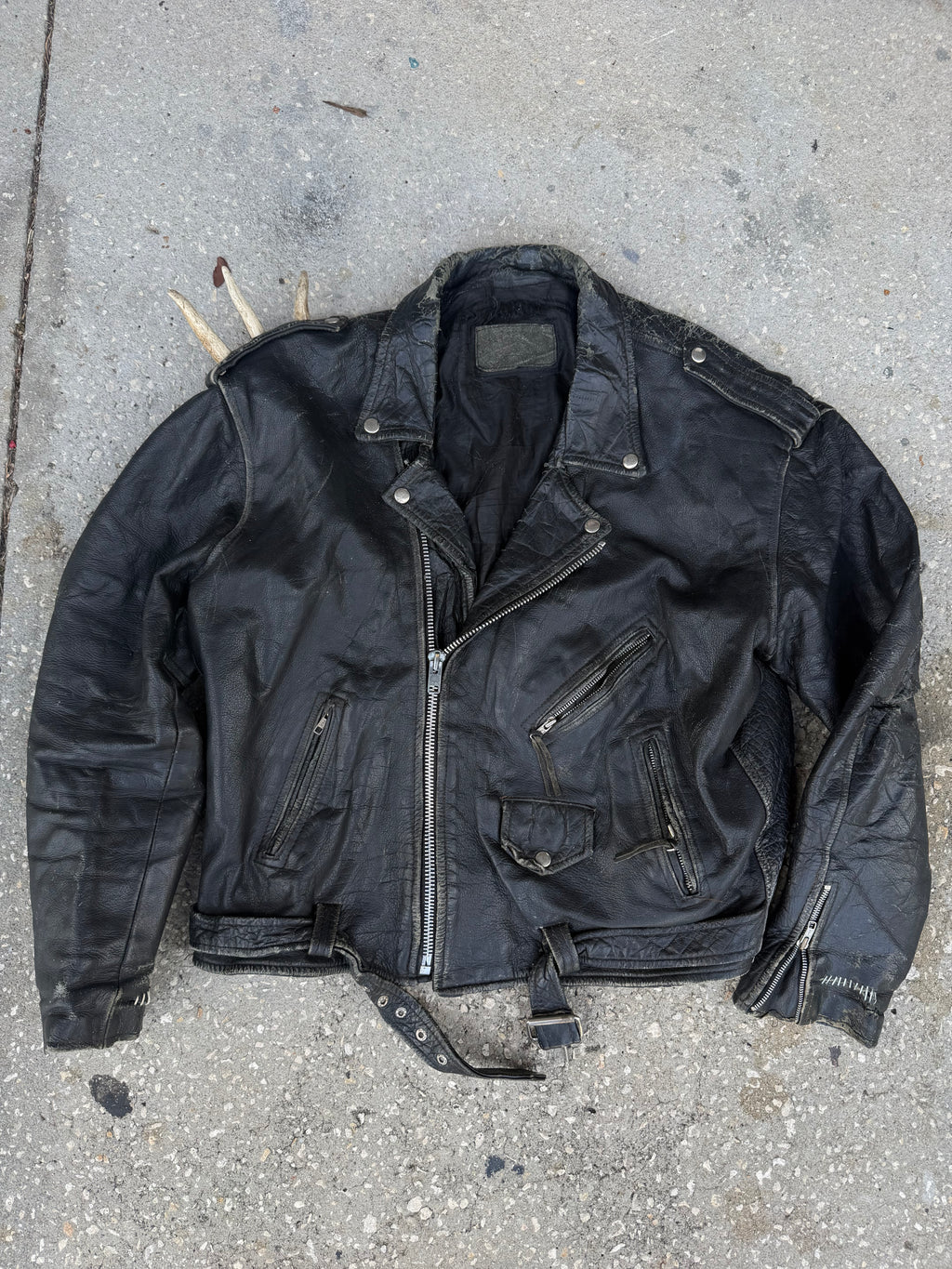 1970s-80s thrashed Leather Jacket L-XL