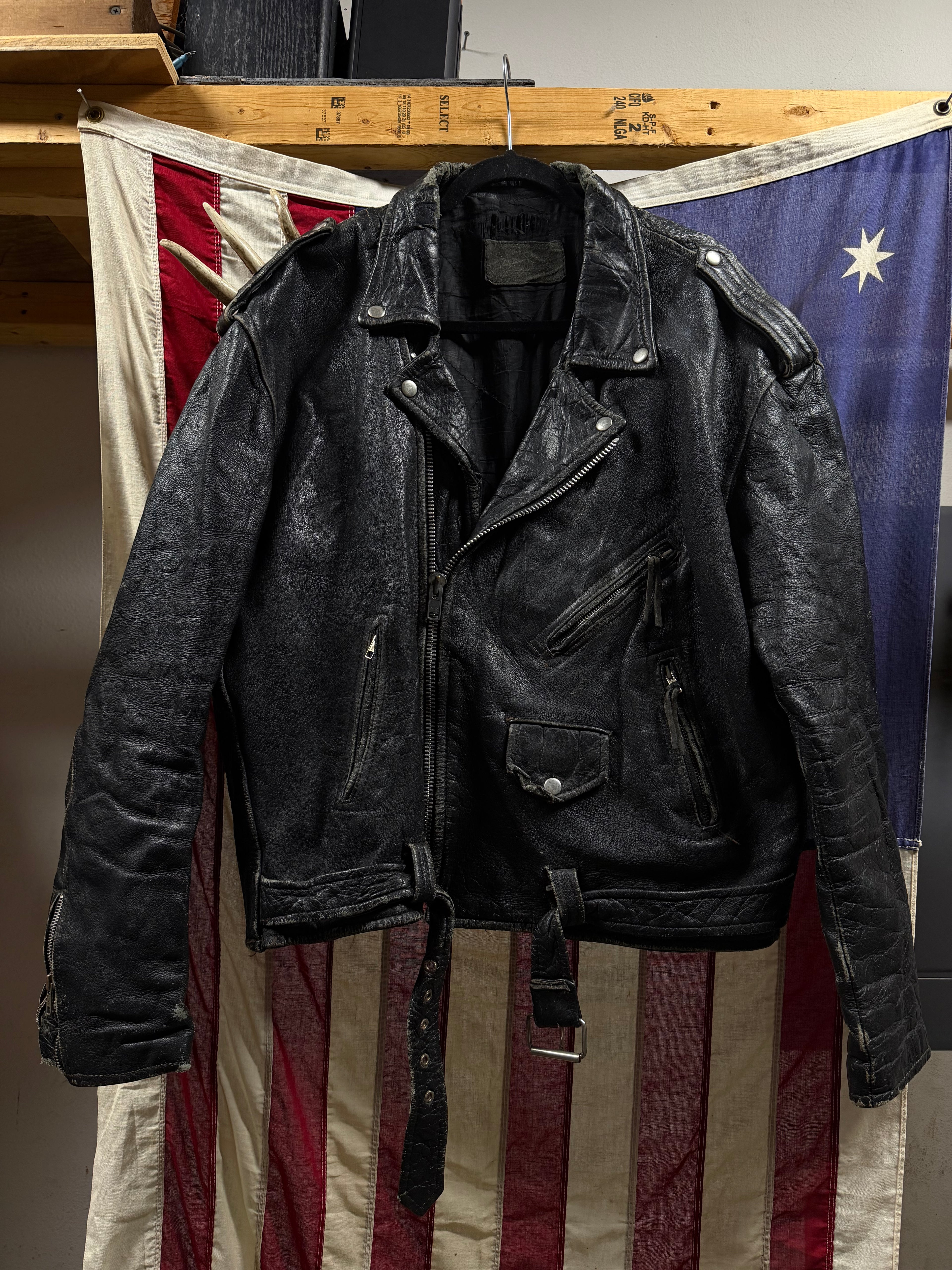 1970s-80s thrashed Leather Jacket L-XL