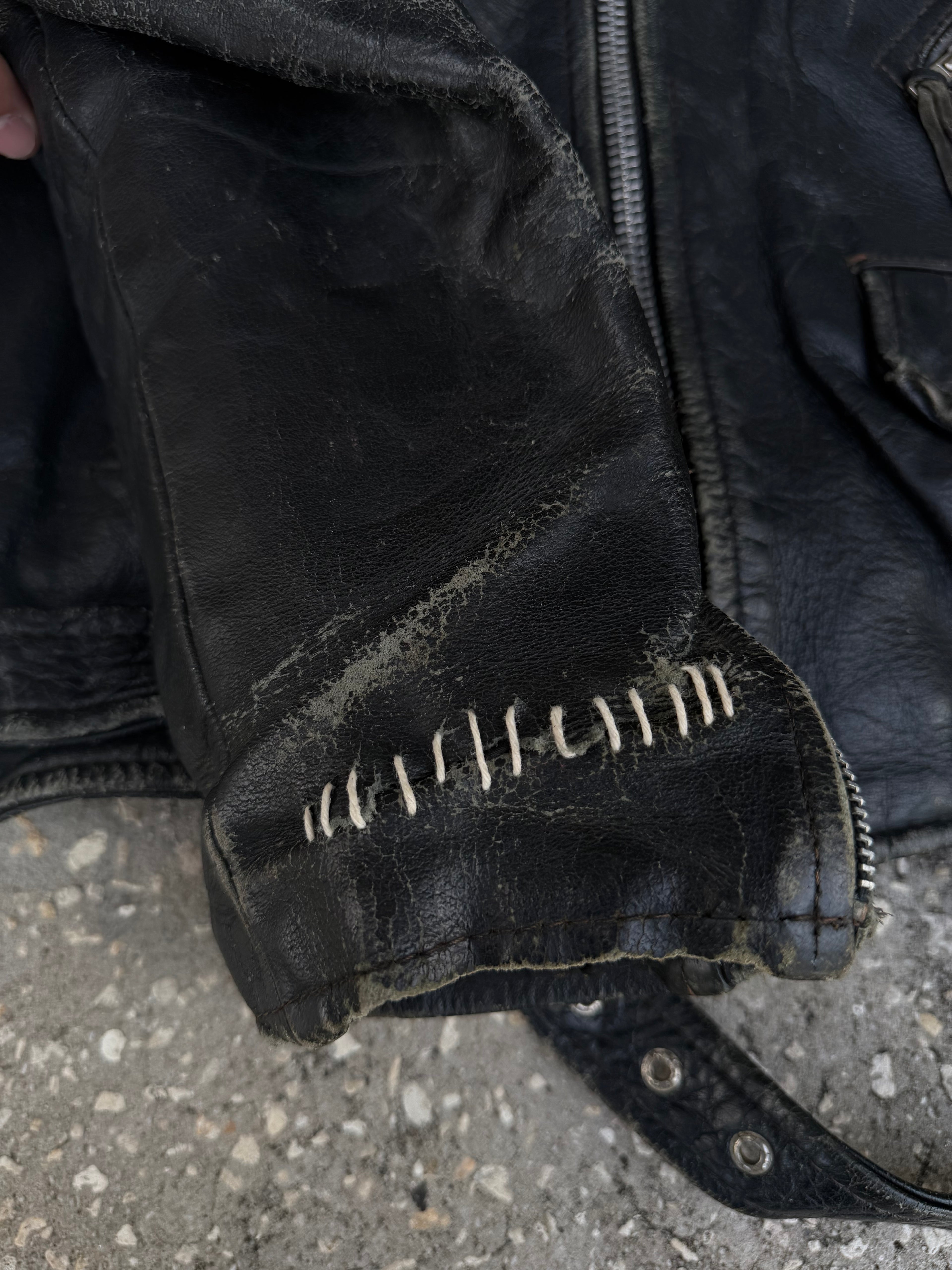 1970s-80s thrashed Leather Jacket L-XL