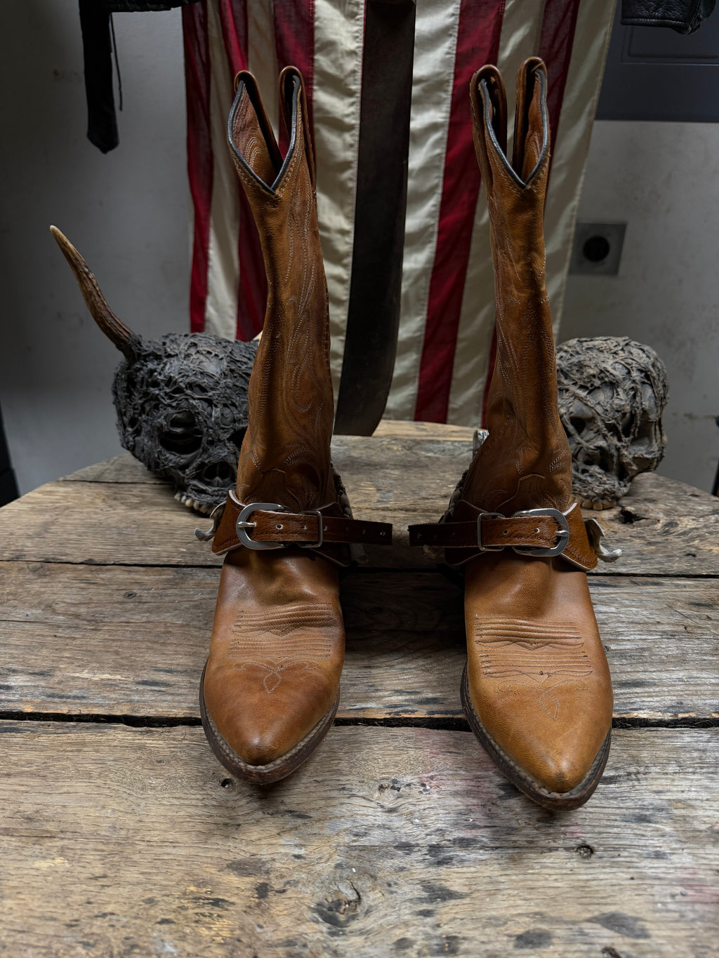 Smaller Coyote Jawbone Spurs Pair