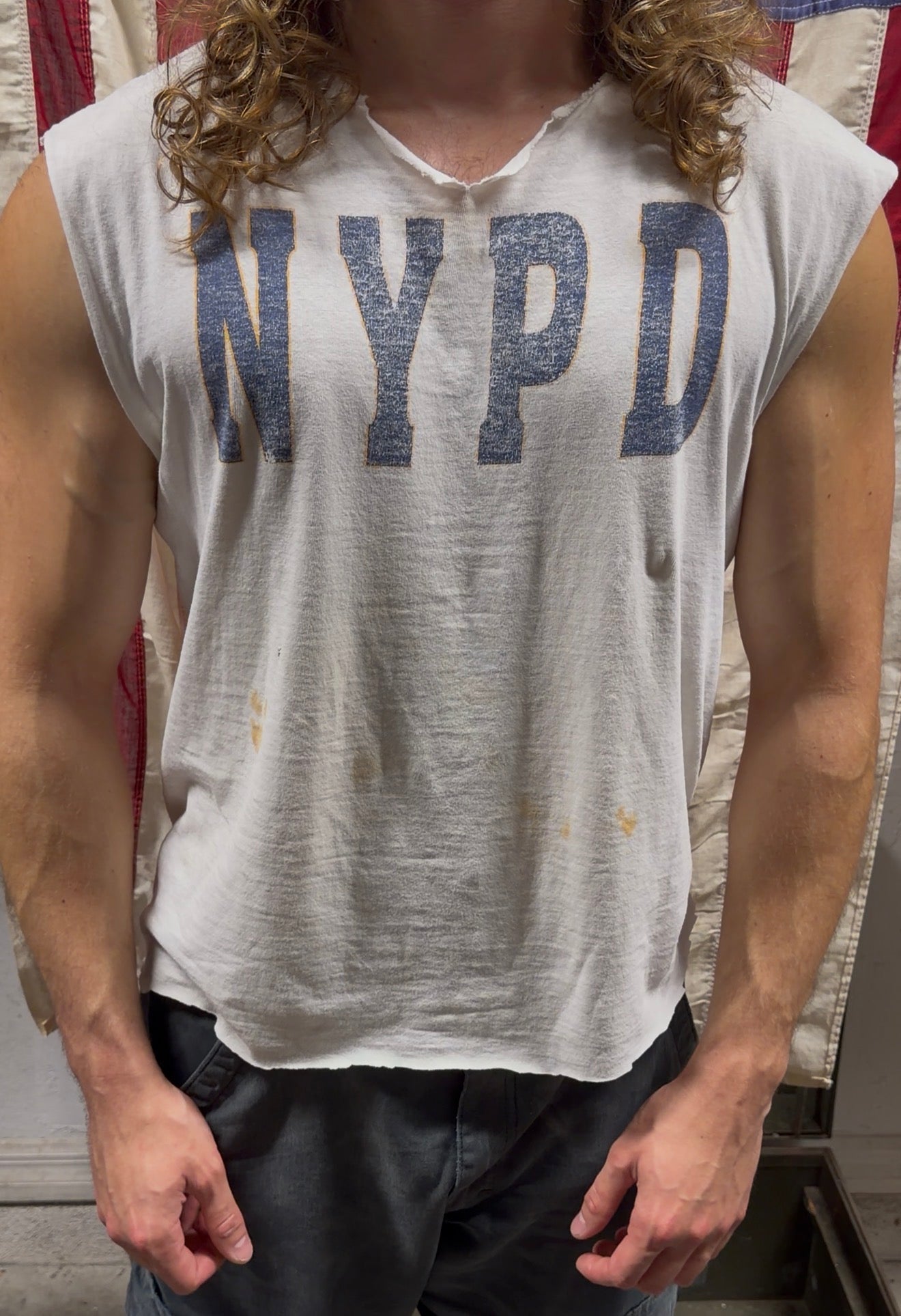Vintage thrashed NYPD cut off tee