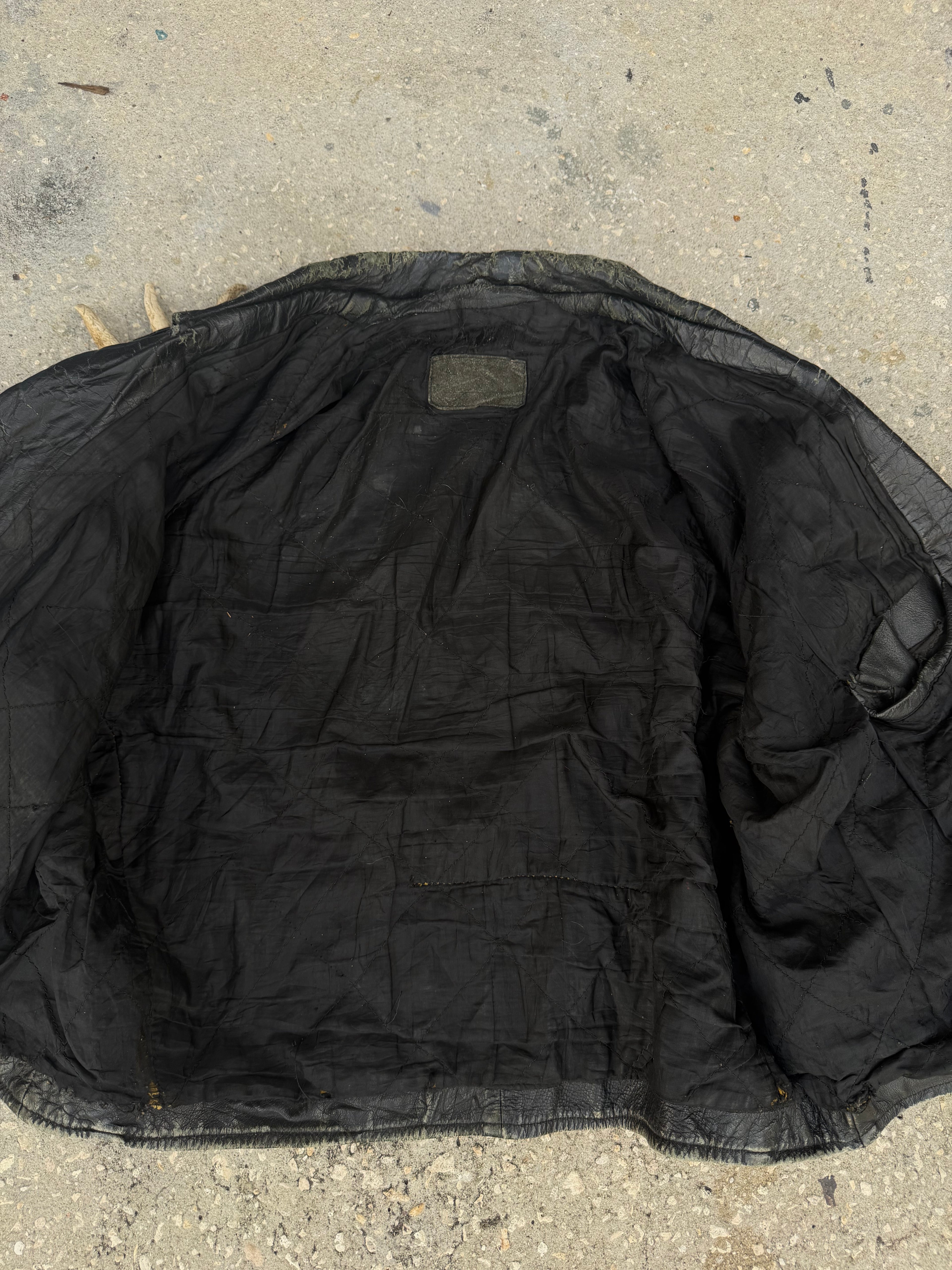 1970s-80s thrashed Leather Jacket L-XL