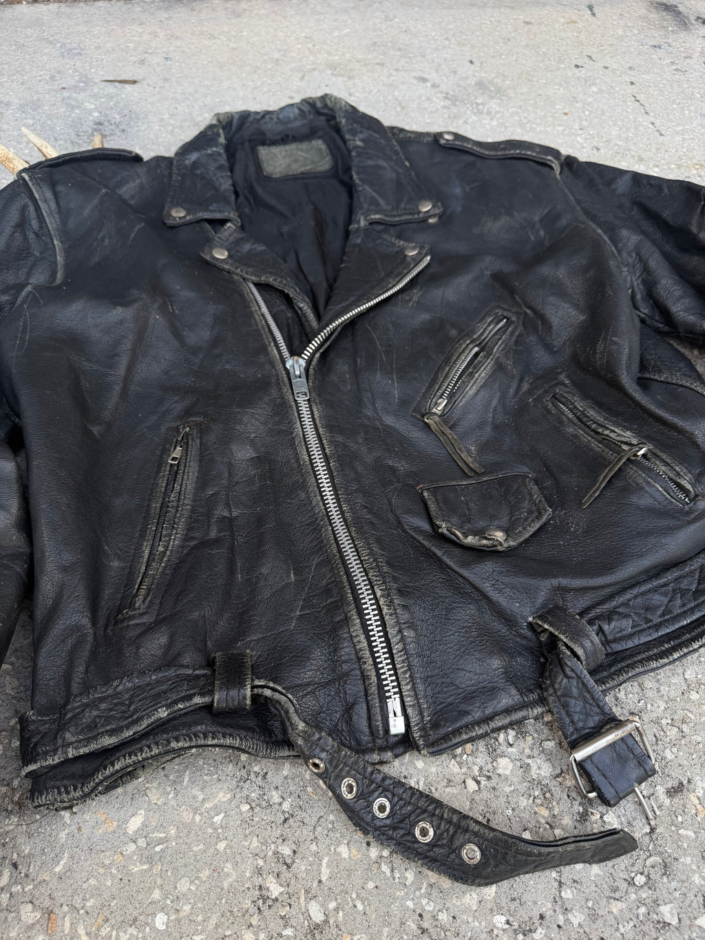 1970s-80s thrashed Leather Jacket L-XL