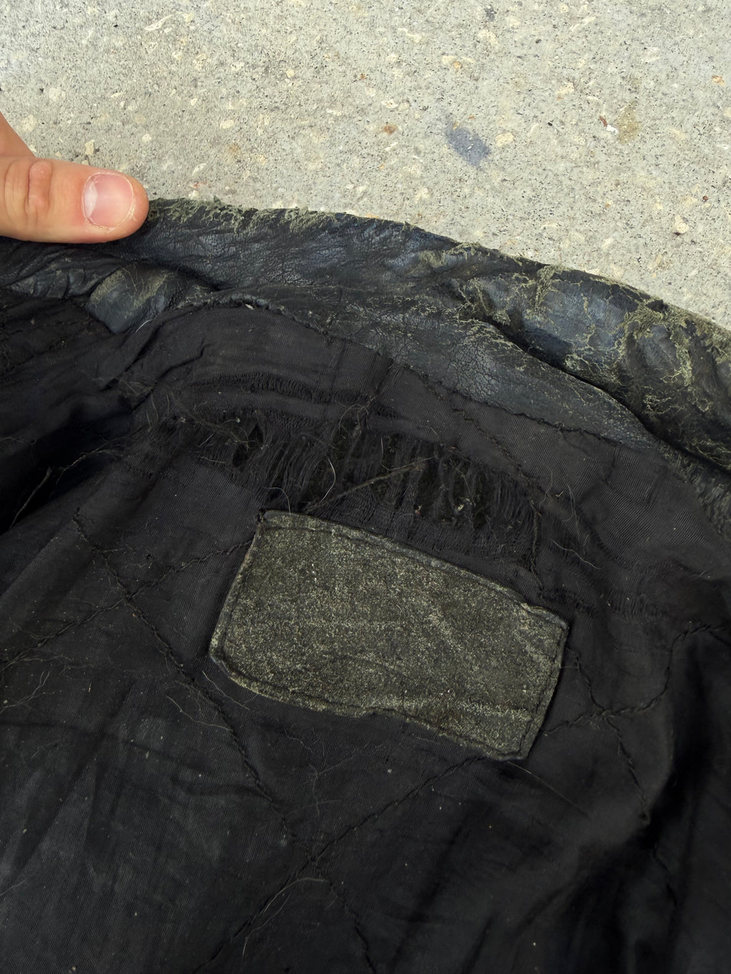 1970s-80s thrashed Leather Jacket L-XL